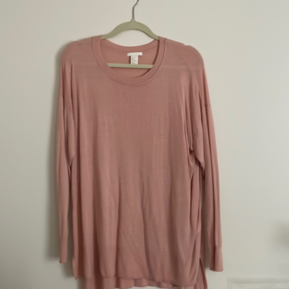 Long sleeve light sweater